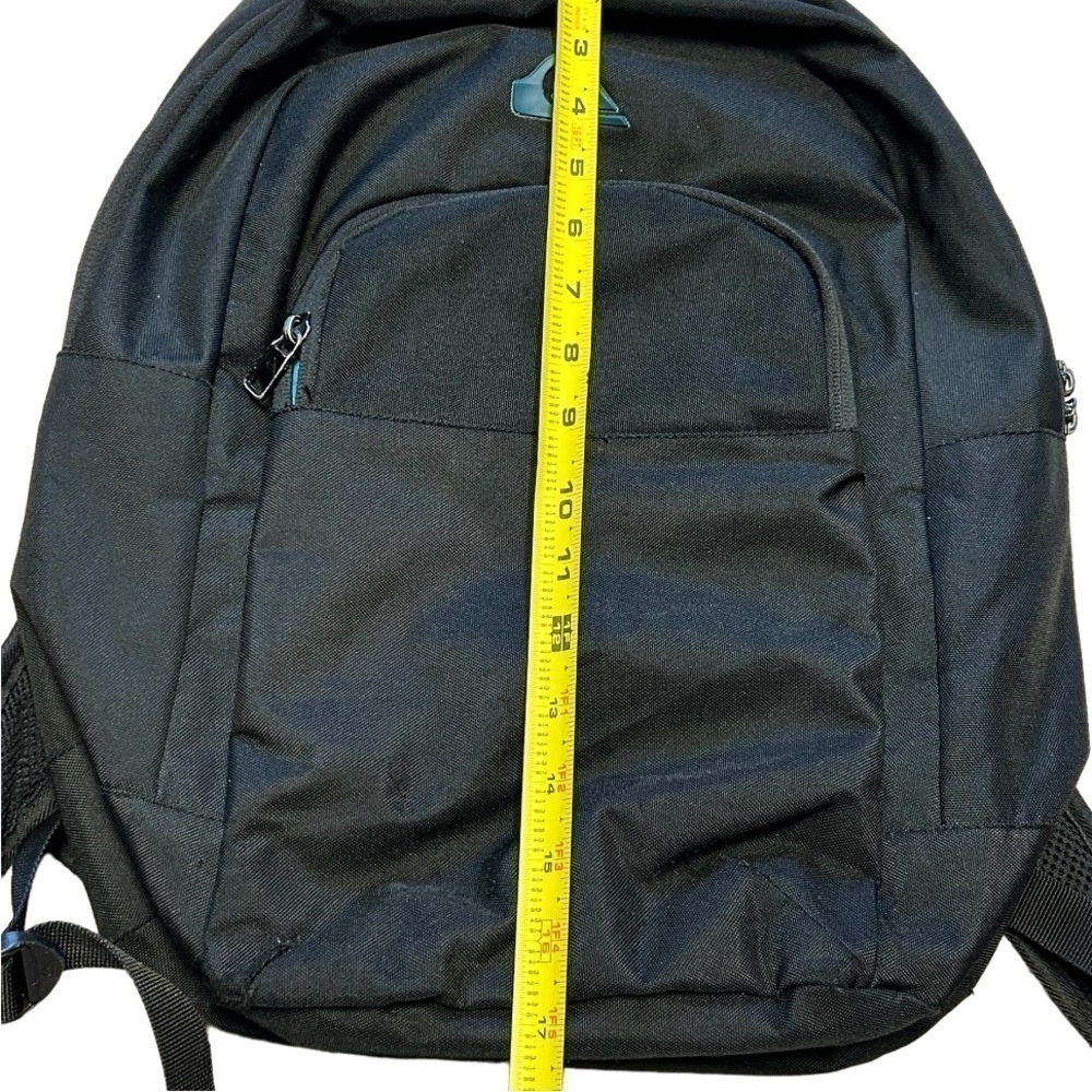 Quicksilver Medium Size Black Backpack - image 4